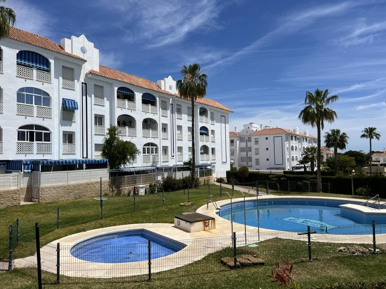 Torremolinos Habitaciones Privada En Apartamentos Compartidos Exteriör bild